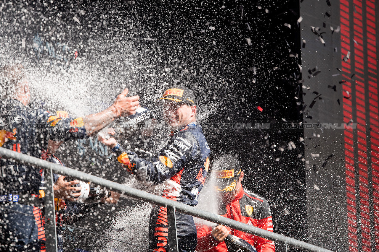GP BELGIO, Gara winner Max Verstappen (NLD) Red Bull Racing celebrates on the podium.
30.07.2023. Formula 1 World Championship, Rd 13, Belgian Grand Prix, Spa Francorchamps, Belgium, Gara Day.
- www.xpbimages.com, EMail: requests@xpbimages.com © Copyright: Bearne / XPB Images