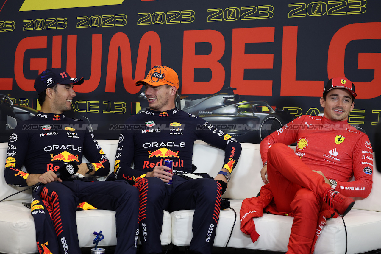 GP BELGIO, (L to R): Sergio Perez (MEX) Red Bull Racing; Max Verstappen (NLD) Red Bull Racing; e Charles Leclerc (MON) Ferrari, in the post race FIA Press Conference.
30.07.2023. Formula 1 World Championship, Rd 13, Belgian Grand Prix, Spa Francorchamps, Belgium, Gara Day.
- www.xpbimages.com, EMail: requests@xpbimages.com © Copyright: Bearne / XPB Images
