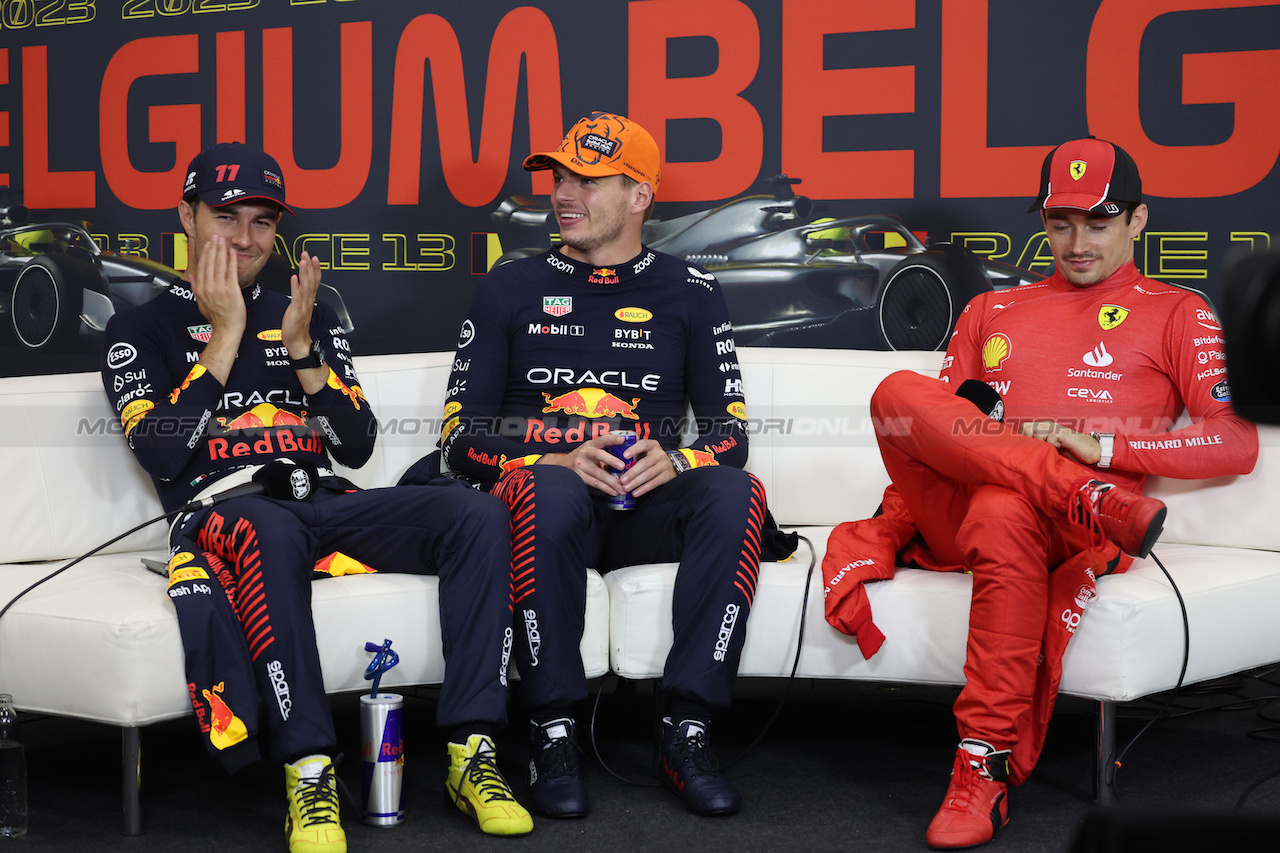 GP BELGIO, (L to R): Sergio Perez (MEX) Red Bull Racing; Max Verstappen (NLD) Red Bull Racing; e Charles Leclerc (MON) Ferrari, in the post race FIA Press Conference.
30.07.2023. Formula 1 World Championship, Rd 13, Belgian Grand Prix, Spa Francorchamps, Belgium, Gara Day.
- www.xpbimages.com, EMail: requests@xpbimages.com © Copyright: Bearne / XPB Images