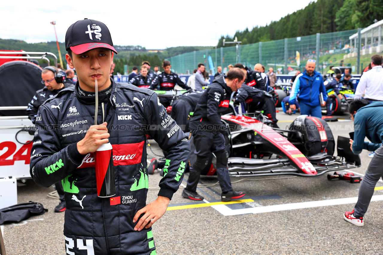 GP BELGIO, Zhou Guanyu (CHN) Alfa Romeo F1 Team on the grid.
30.07.2023. Formula 1 World Championship, Rd 13, Belgian Grand Prix, Spa Francorchamps, Belgium, Gara Day.
- www.xpbimages.com, EMail: requests@xpbimages.com © Copyright: Batchelor / XPB Images