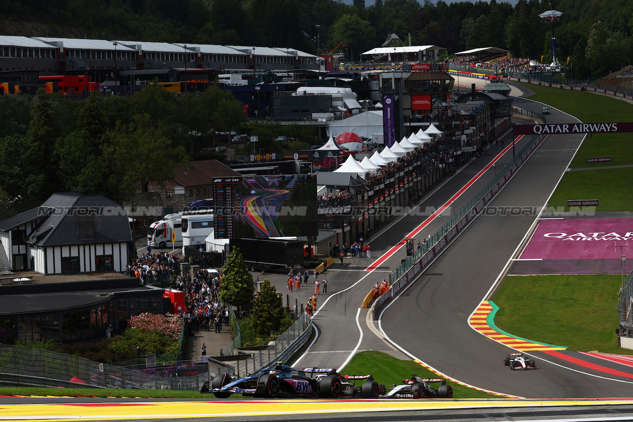 GP BELGIO, Pierre Gasly (FRA) Alpine F1 Team A523 at the partenza of the race.
30.07.2023. Formula 1 World Championship, Rd 13, Belgian Grand Prix, Spa Francorchamps, Belgium, Gara Day.
 - www.xpbimages.com, EMail: requests@xpbimages.com © Copyright: Coates / XPB Images