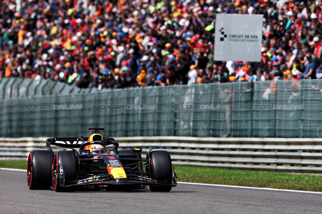 GP BELGIO, Max Verstappen (NLD) Red Bull Racing RB19.
30.07.2023. Formula 1 World Championship, Rd 13, Belgian Grand Prix, Spa Francorchamps, Belgium, Gara Day.
 - www.xpbimages.com, EMail: requests@xpbimages.com © Copyright: Rew / XPB Images