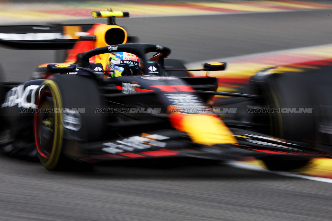 GP BELGIO, Sergio Perez (MEX) Red Bull Racing RB19.
30.07.2023. Formula 1 World Championship, Rd 13, Belgian Grand Prix, Spa Francorchamps, Belgium, Gara Day.
 - www.xpbimages.com, EMail: requests@xpbimages.com © Copyright: Rew / XPB Images