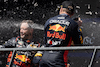 GP BELGIO, Gara winner Max Verstappen (NLD) Red Bull Racing celebrates on the podium with Greg Reeson (GBR) Red Bull Racing Tyre Technician.
30.07.2023. Formula 1 World Championship, Rd 13, Belgian Grand Prix, Spa Francorchamps, Belgium, Gara Day.
 - www.xpbimages.com, EMail: requests@xpbimages.com © Copyright: Rew / XPB Images