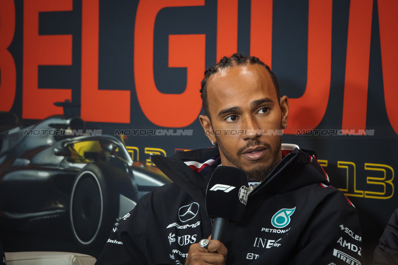 GP BELGIO, Lewis Hamilton (GBR) Mercedes AMG F1 in the FIA Press Conference.

27.07.2023. Formula 1 World Championship, Rd 13, Belgian Grand Prix, Spa Francorchamps, Belgium, Preparation Day.

- www.xpbimages.com, EMail: requests@xpbimages.com © Copyright: Bearne / XPB Images