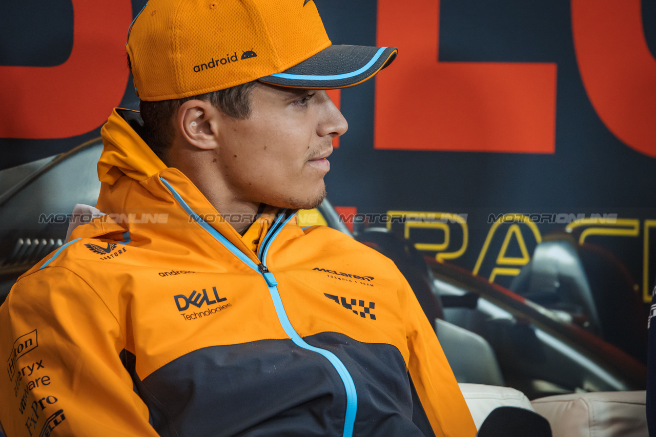 GP BELGIO, Lando Norris (GBR) McLaren in the FIA Press Conference.

27.07.2023. Formula 1 World Championship, Rd 13, Belgian Grand Prix, Spa Francorchamps, Belgium, Preparation Day.

- www.xpbimages.com, EMail: requests@xpbimages.com © Copyright: Bearne / XPB Images