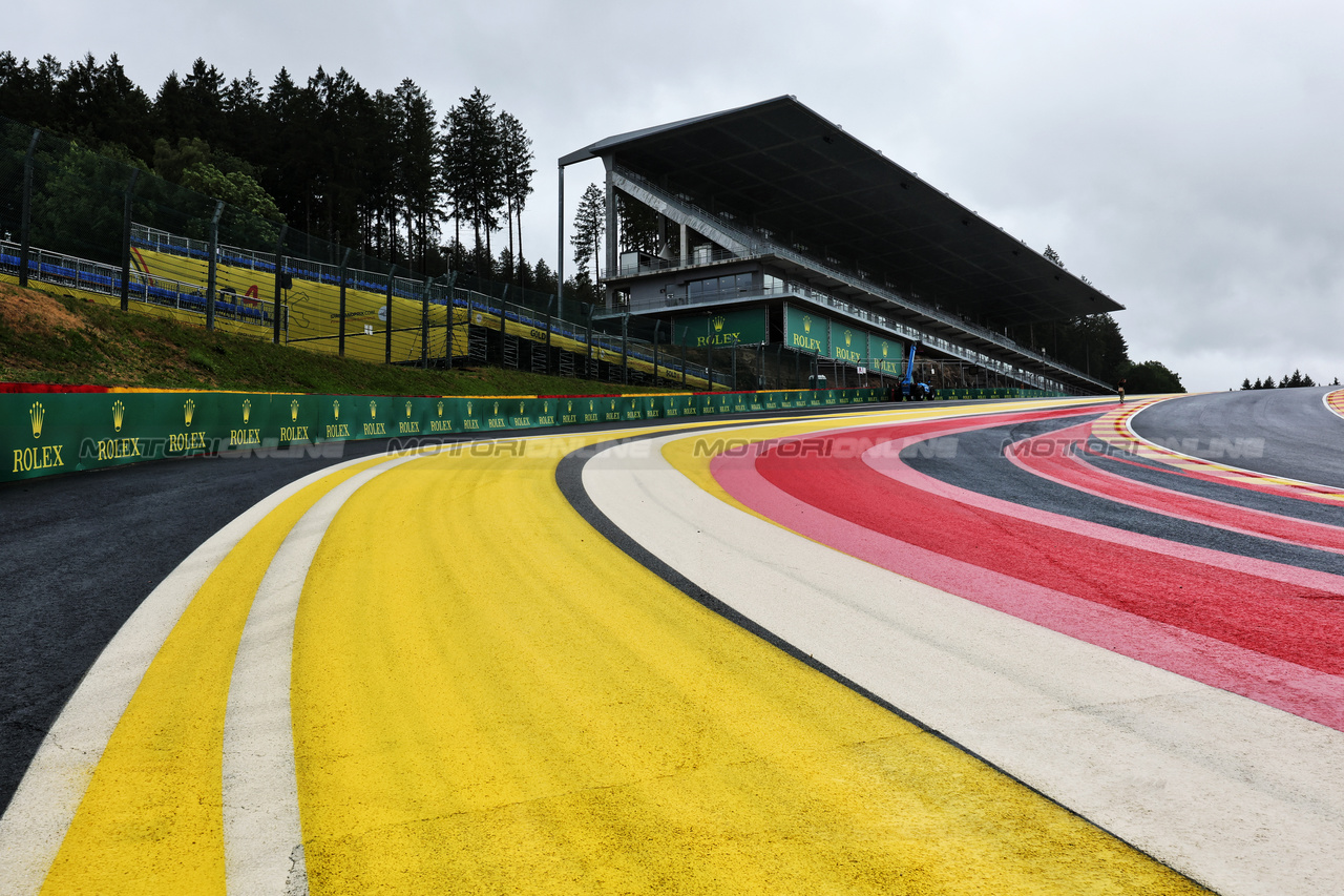 GP BELGIO, Circuit Atmosfera - Eau Rouge.

27.07.2023. Formula 1 World Championship, Rd 13, Belgian Grand Prix, Spa Francorchamps, Belgium, Preparation Day.

- www.xpbimages.com, EMail: requests@xpbimages.com © Copyright: Moy / XPB Images