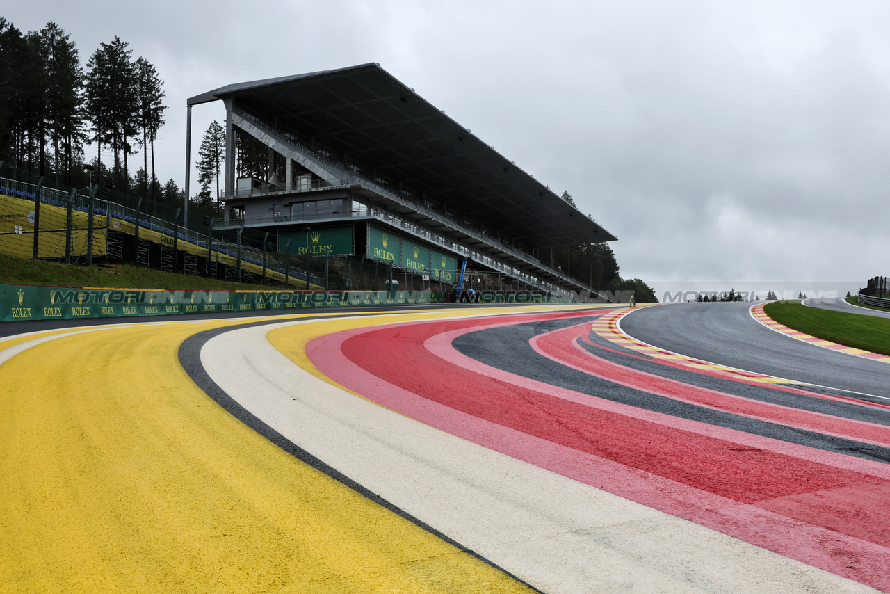 GP BELGIO, Circuit Atmosfera - Eau Rouge.

27.07.2023. Formula 1 World Championship, Rd 13, Belgian Grand Prix, Spa Francorchamps, Belgium, Preparation Day.

- www.xpbimages.com, EMail: requests@xpbimages.com © Copyright: Moy / XPB Images