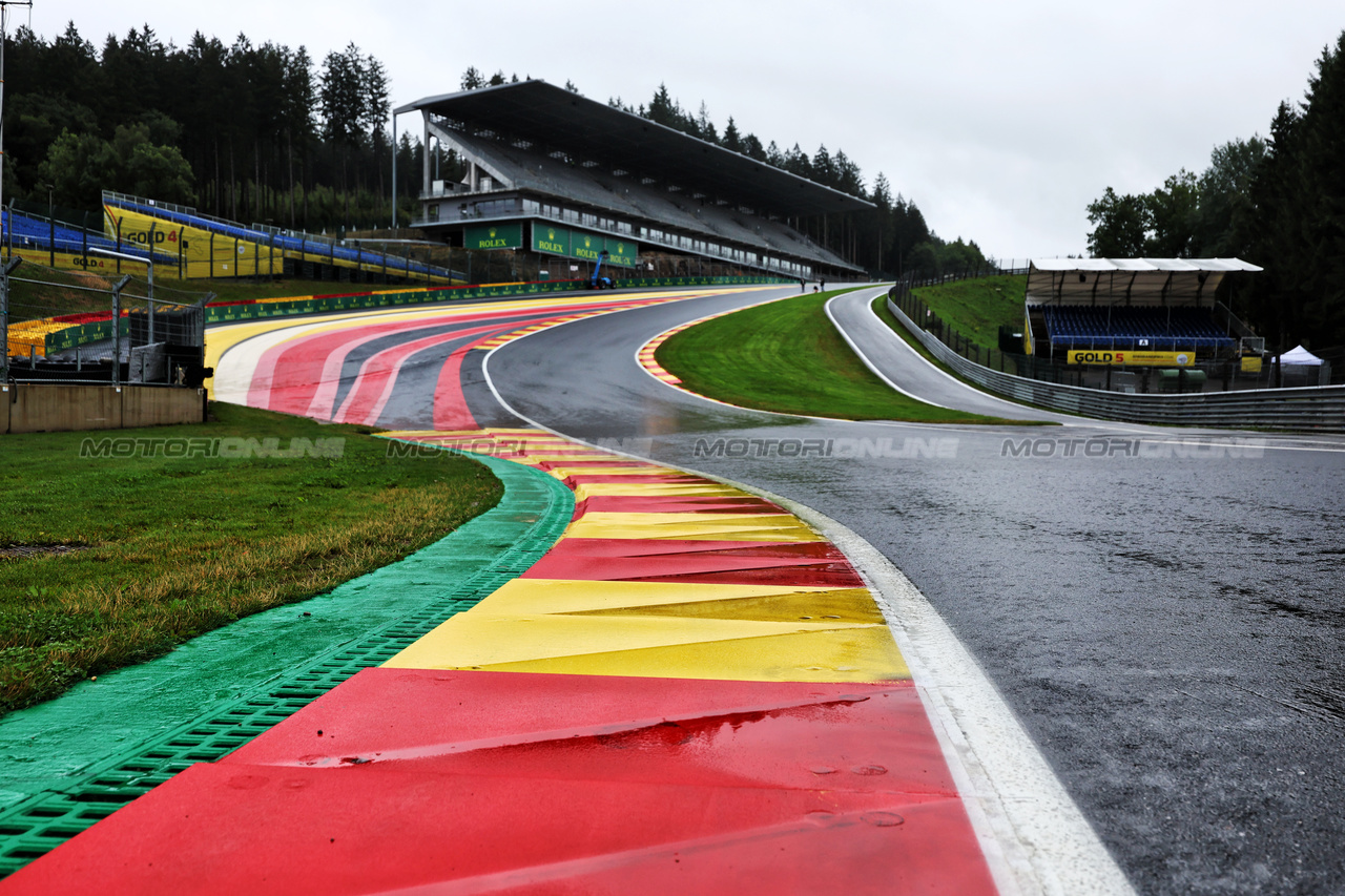 GP BELGIO, Circuit Atmosfera - Eau Rouge.

27.07.2023. Formula 1 World Championship, Rd 13, Belgian Grand Prix, Spa Francorchamps, Belgium, Preparation Day.

- www.xpbimages.com, EMail: requests@xpbimages.com © Copyright: Moy / XPB Images