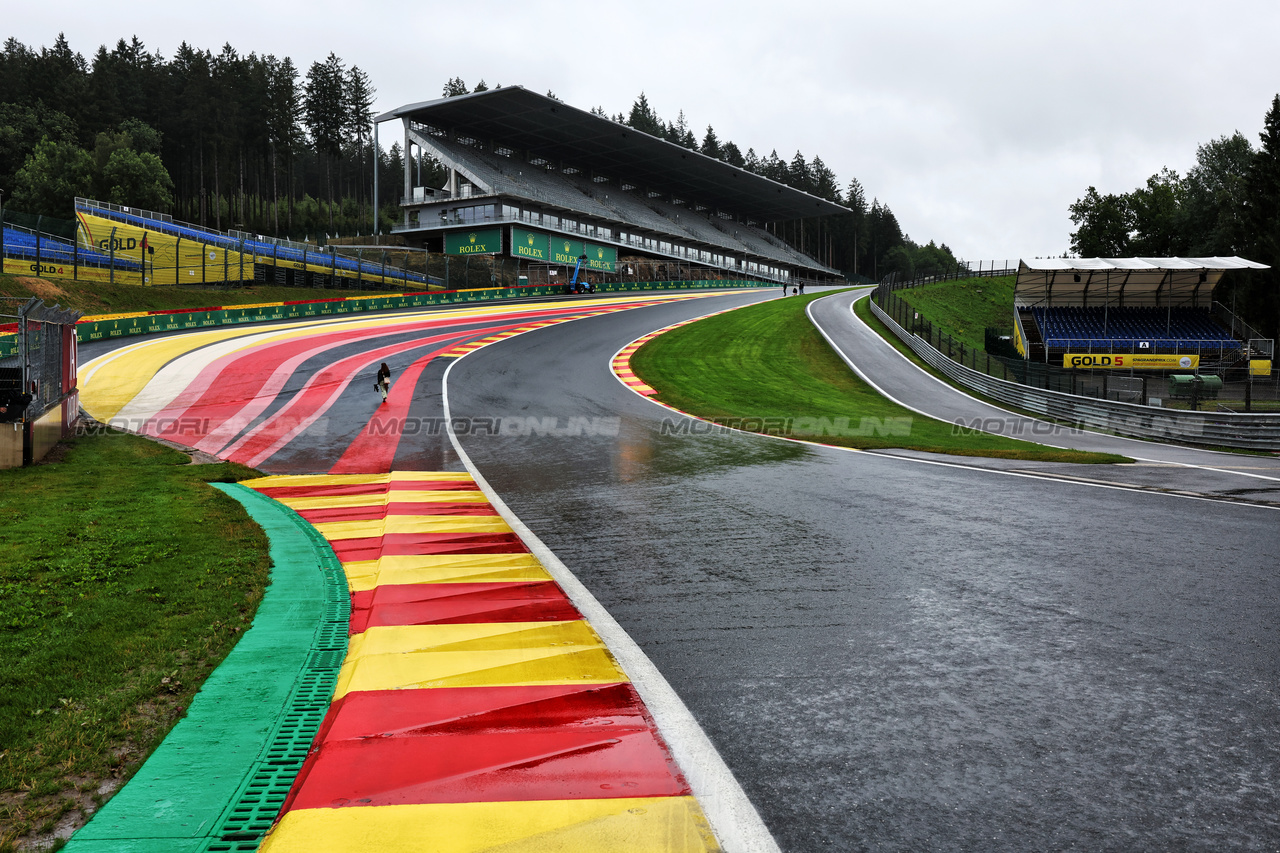GP BELGIO, Circuit Atmosfera - Eau Rouge.

27.07.2023. Formula 1 World Championship, Rd 13, Belgian Grand Prix, Spa Francorchamps, Belgium, Preparation Day.

- www.xpbimages.com, EMail: requests@xpbimages.com © Copyright: Moy / XPB Images