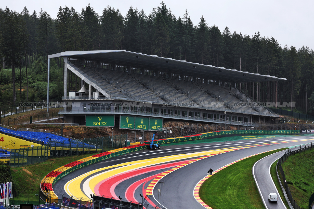 GP BELGIO, Circuit Atmosfera - Eau Rouge.

27.07.2023. Formula 1 World Championship, Rd 13, Belgian Grand Prix, Spa Francorchamps, Belgium, Preparation Day.

- www.xpbimages.com, EMail: requests@xpbimages.com © Copyright: Moy / XPB Images