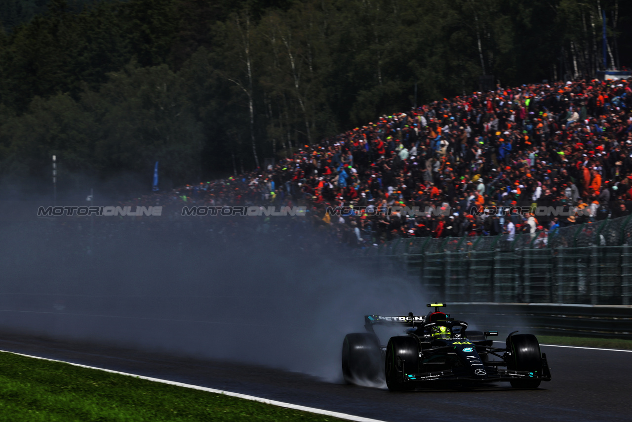 GP BELGIO, Lewis Hamilton (GBR) Mercedes AMG F1 W14.

29.07.2023. Formula 1 World Championship, Rd 13, Belgian Grand Prix, Spa Francorchamps, Belgium, Sprint Day.

 - www.xpbimages.com, EMail: requests@xpbimages.com © Copyright: Coates / XPB Images
