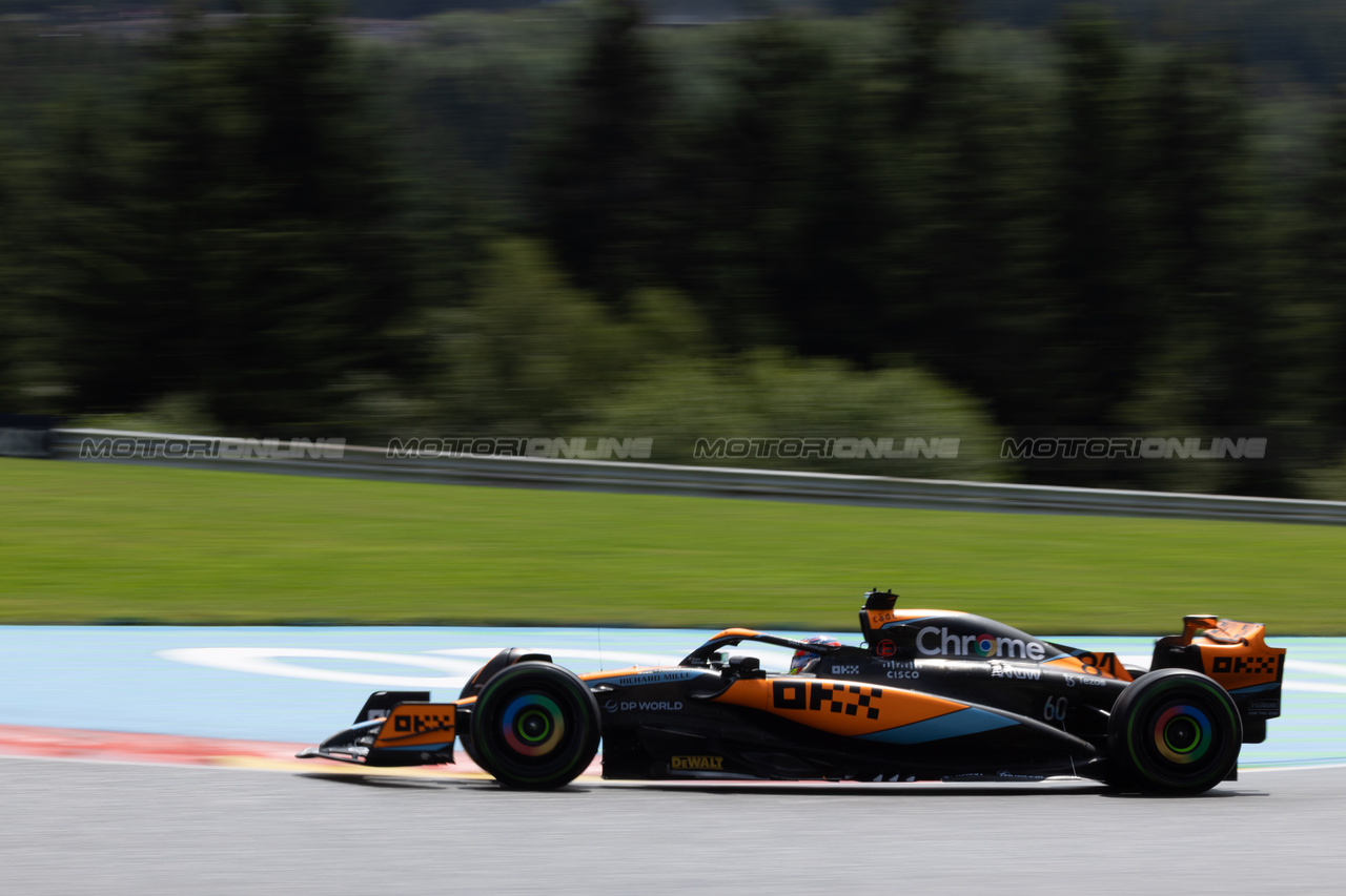 GP BELGIO, Oscar Piastri (AUS) McLaren MCL60.

29.07.2023. Formula 1 World Championship, Rd 13, Belgian Grand Prix, Spa Francorchamps, Belgium, Sprint Day.

 - www.xpbimages.com, EMail: requests@xpbimages.com © Copyright: Rew / XPB Images