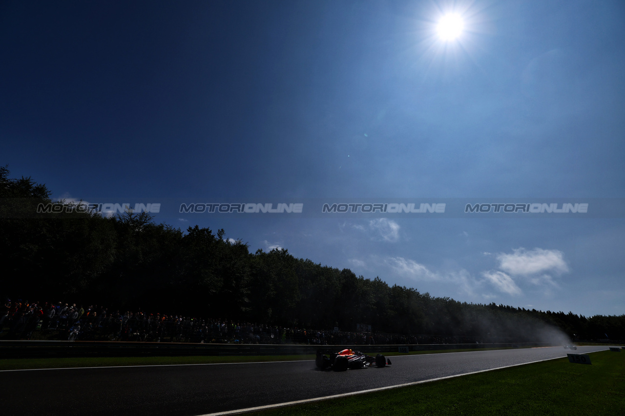 GP BELGIO, Max Verstappen (NLD) Red Bull Racing RB19.

29.07.2023. Formula 1 World Championship, Rd 13, Belgian Grand Prix, Spa Francorchamps, Belgium, Sprint Day.

 - www.xpbimages.com, EMail: requests@xpbimages.com © Copyright: Coates / XPB Images