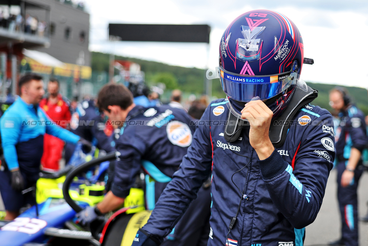 GP BELGIO, Alexander Albon (THA) Williams Racing on the grid.

29.07.2023. Formula 1 World Championship, Rd 13, Belgian Grand Prix, Spa Francorchamps, Belgium, Sprint Day.

- www.xpbimages.com, EMail: requests@xpbimages.com © Copyright: Bearne / XPB Images