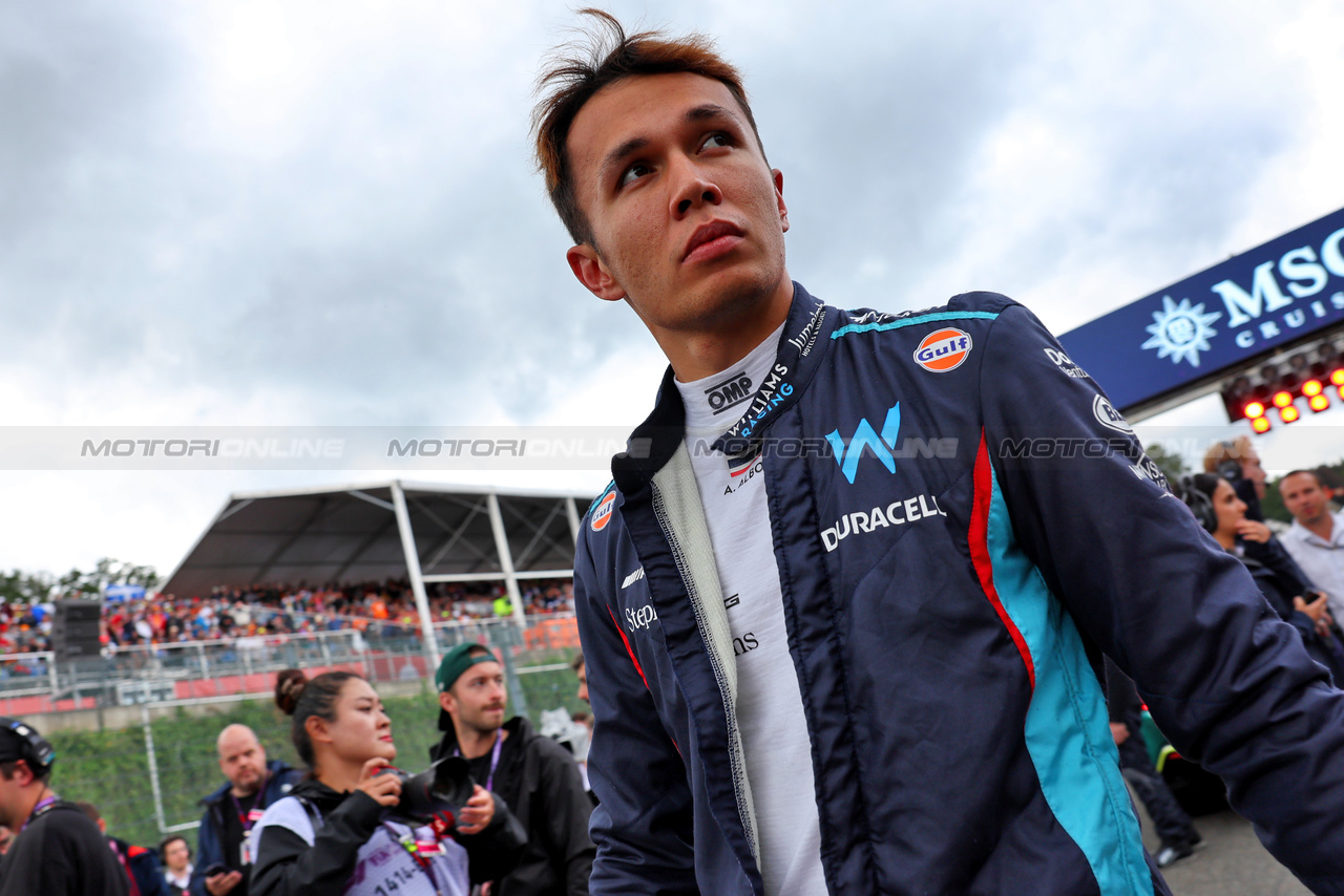 GP BELGIO, Alexander Albon (THA) Williams Racing on the grid.

29.07.2023. Formula 1 World Championship, Rd 13, Belgian Grand Prix, Spa Francorchamps, Belgium, Sprint Day.

- www.xpbimages.com, EMail: requests@xpbimages.com © Copyright: Batchelor / XPB Images