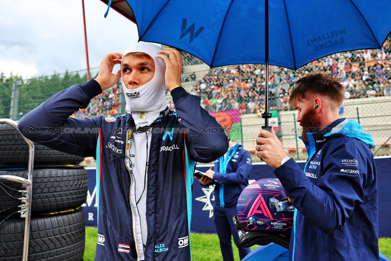 GP BELGIO, Alexander Albon (THA) Williams Racing on the grid.

29.07.2023. Formula 1 World Championship, Rd 13, Belgian Grand Prix, Spa Francorchamps, Belgium, Sprint Day.

- www.xpbimages.com, EMail: requests@xpbimages.com © Copyright: Batchelor / XPB Images