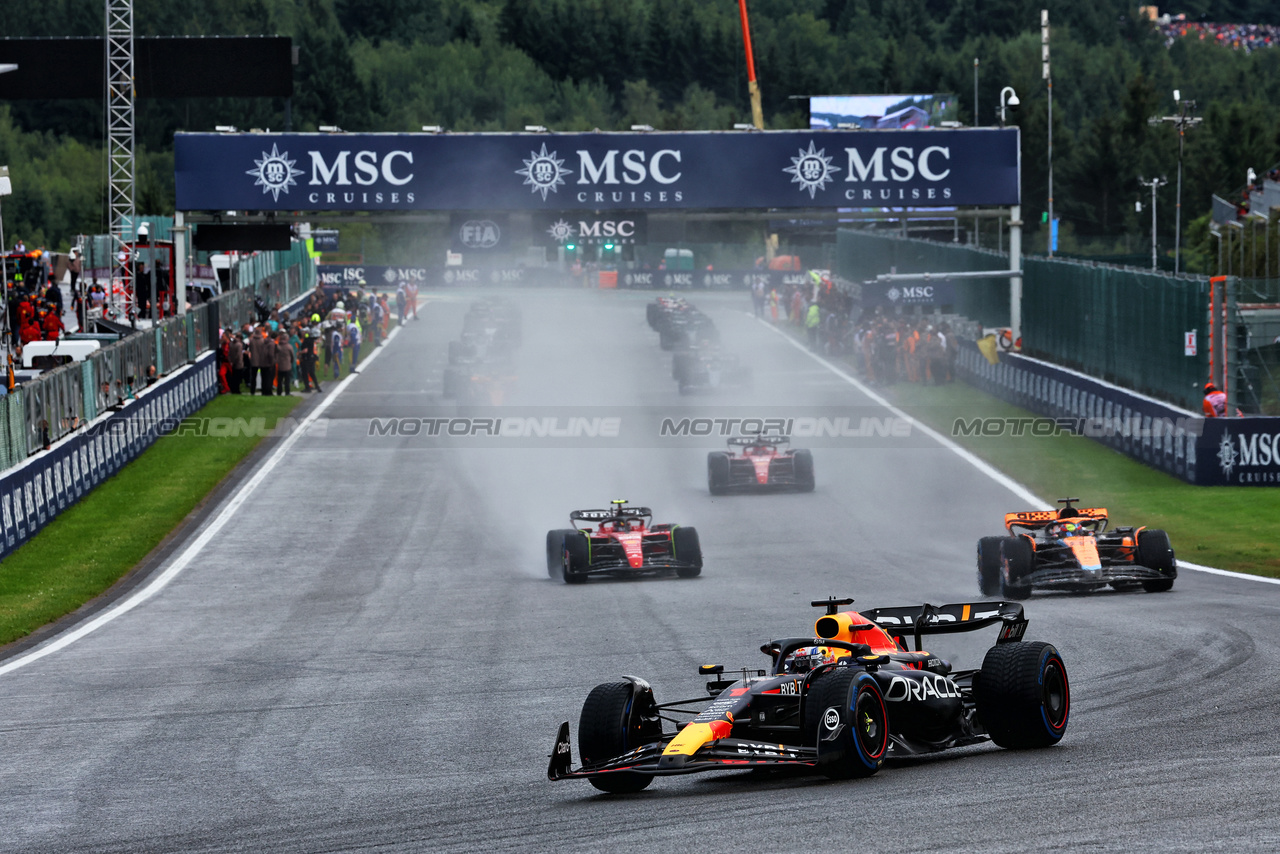 GP BELGIO, Max Verstappen (NLD) Red Bull Racing RB19.

29.07.2023. Formula 1 World Championship, Rd 13, Belgian Grand Prix, Spa Francorchamps, Belgium, Sprint Day.

 - www.xpbimages.com, EMail: requests@xpbimages.com © Copyright: Coates / XPB Images