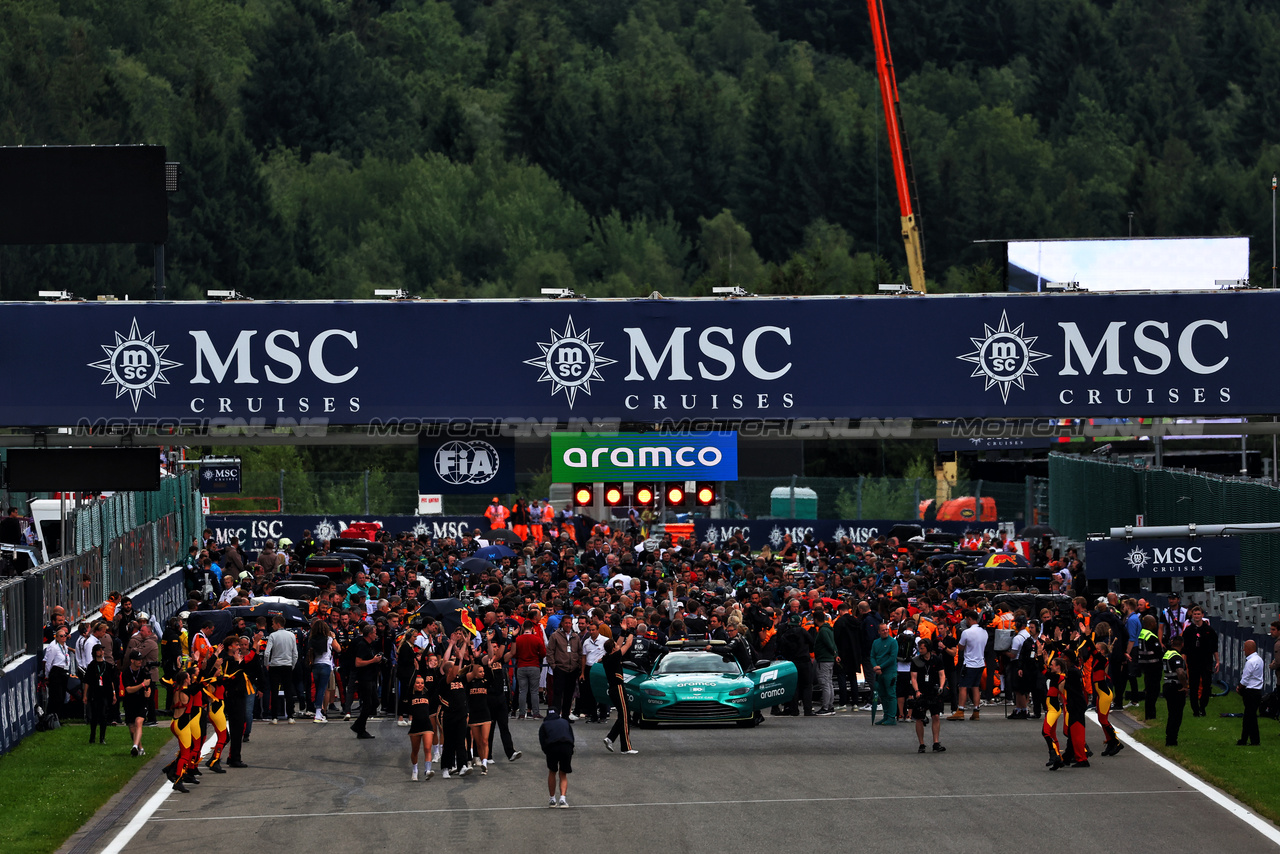 GP BELGIO, The grid before the partenza of the race.

29.07.2023. Formula 1 World Championship, Rd 13, Belgian Grand Prix, Spa Francorchamps, Belgium, Sprint Day.

 - www.xpbimages.com, EMail: requests@xpbimages.com © Copyright: Coates / XPB Images