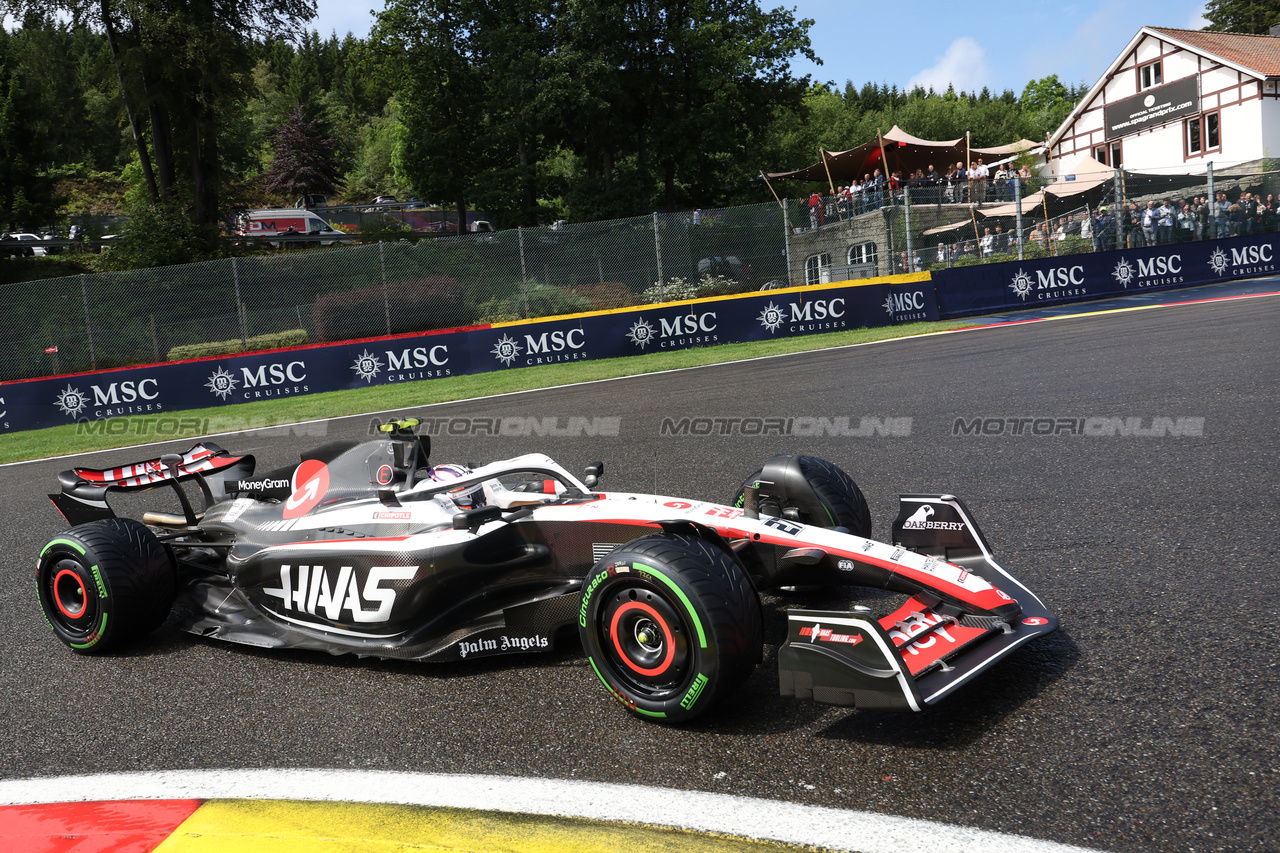 GP BELGIO, Nico Hulkenberg (GER) Haas VF-23.

29.07.2023. Formula 1 World Championship, Rd 13, Belgian Grand Prix, Spa Francorchamps, Belgium, Sprint Day.

- www.xpbimages.com, EMail: requests@xpbimages.com © Copyright: Bearne / XPB Images