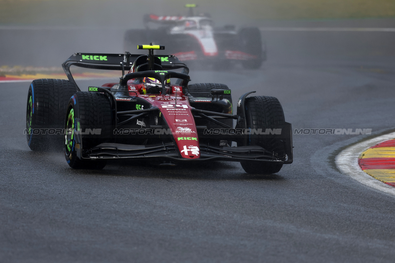 GP BELGIO, Zhou Guanyu (CHN) Alfa Romeo F1 Team C43.

29.07.2023. Formula 1 World Championship, Rd 13, Belgian Grand Prix, Spa Francorchamps, Belgium, Sprint Day.

 - www.xpbimages.com, EMail: requests@xpbimages.com © Copyright: Rew / XPB Images