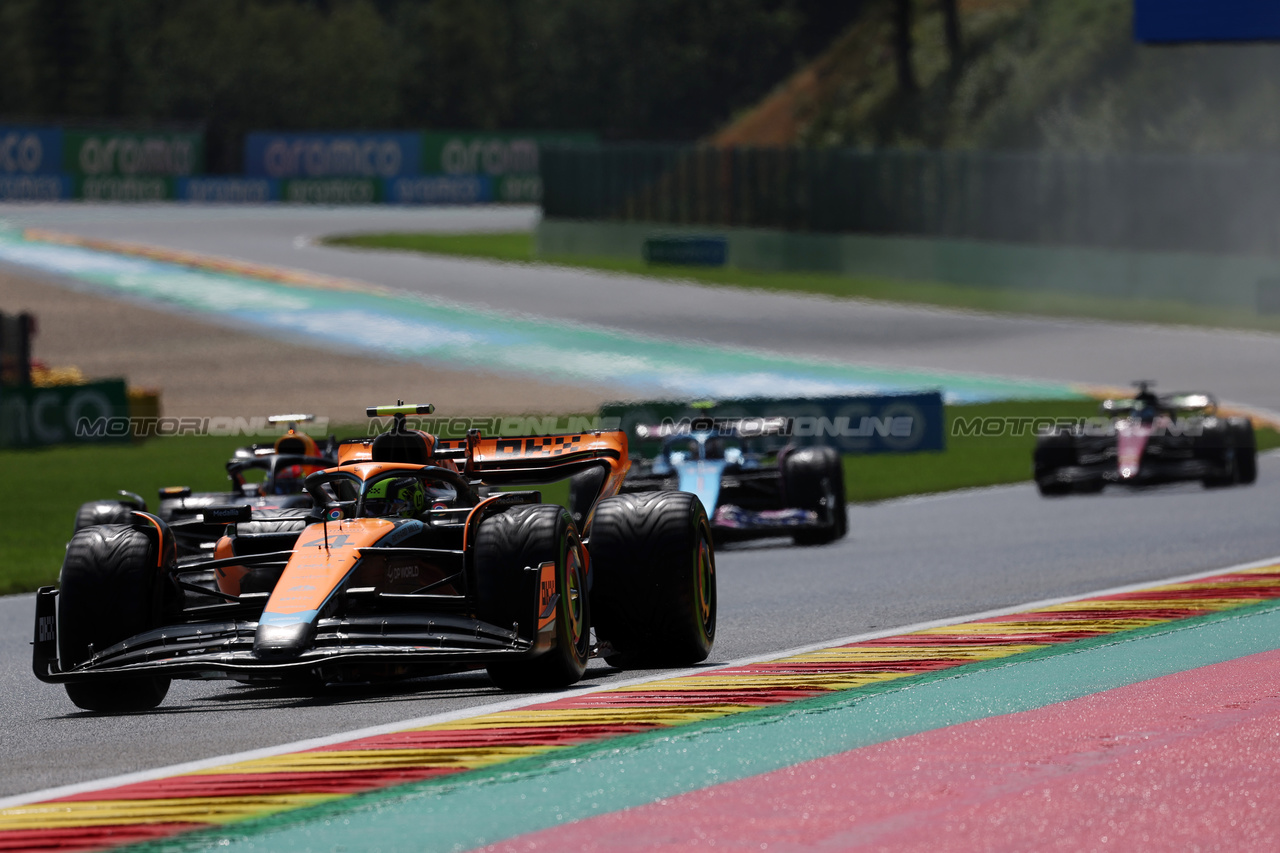 GP BELGIO, Lando Norris (GBR) McLaren MCL60.

29.07.2023. Formula 1 World Championship, Rd 13, Belgian Grand Prix, Spa Francorchamps, Belgium, Sprint Day.

 - www.xpbimages.com, EMail: requests@xpbimages.com © Copyright: Rew / XPB Images