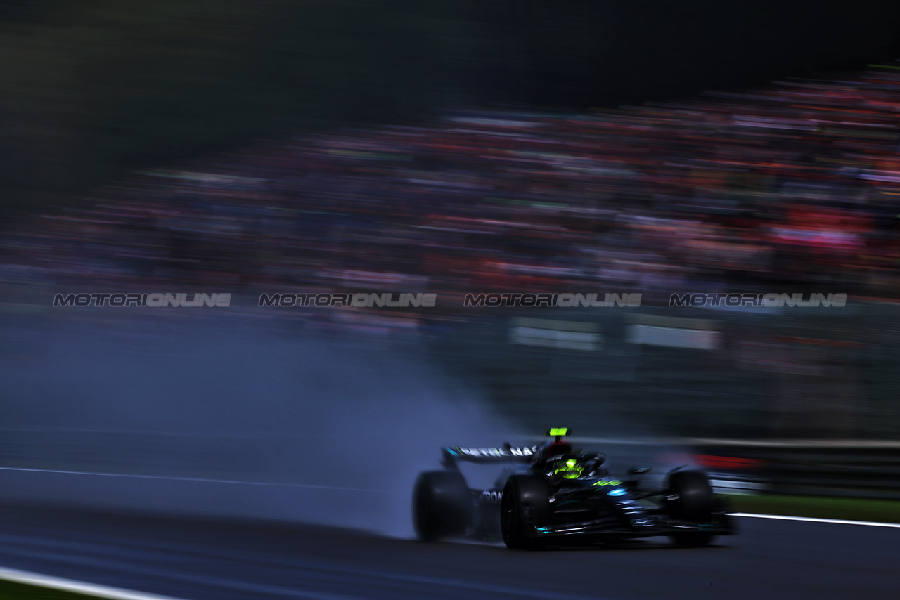 GP BELGIO, Lewis Hamilton (GBR) Mercedes AMG F1 W14.

29.07.2023. Formula 1 World Championship, Rd 13, Belgian Grand Prix, Spa Francorchamps, Belgium, Sprint Day.

 - www.xpbimages.com, EMail: requests@xpbimages.com © Copyright: Coates / XPB Images