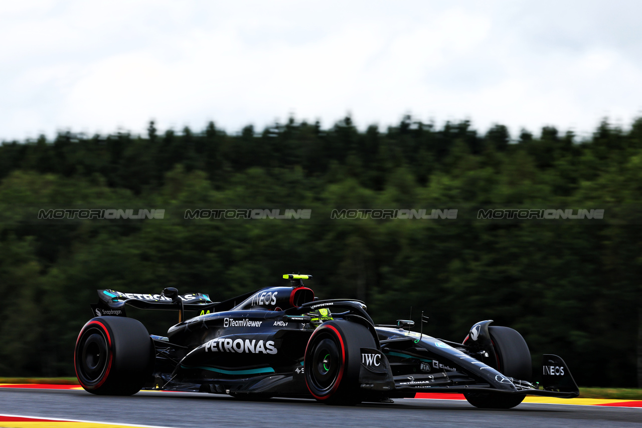 GP BELGIO, Lewis Hamilton (GBR) Mercedes AMG F1 W14.

29.07.2023. Formula 1 World Championship, Rd 13, Belgian Grand Prix, Spa Francorchamps, Belgium, Sprint Day.

 - www.xpbimages.com, EMail: requests@xpbimages.com © Copyright: Coates / XPB Images
