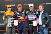 GP BELGIO, Top three in Sprint parc ferme (L to R): Oscar Piastri (AUS) McLaren, second; Max Verstappen (NLD) Red Bull Racing, winner; Pierre Gasly (FRA) Alpine F1 Team, third; Jacky Ickx (BEL).
29.07.2023. Formula 1 World Championship, Rd 13, Belgian Grand Prix, Spa Francorchamps, Belgium, Sprint Day.
- www.xpbimages.com, EMail: requests@xpbimages.com © Copyright: Moy / XPB Images