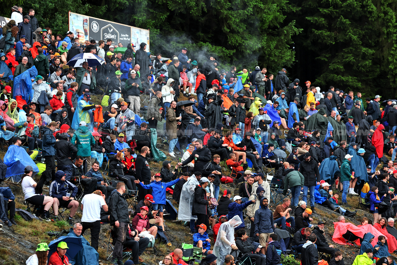 GP BELGIO, Circuit Atmosfera - fans.

28.07.2023. Formula 1 World Championship, Rd 13, Belgian Grand Prix, Spa Francorchamps, Belgium, Qualifiche Day.

- www.xpbimages.com, EMail: requests@xpbimages.com © Copyright: Moy / XPB Images