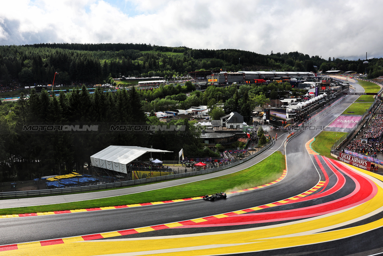 GP BELGIO, Lewis Hamilton (GBR) Mercedes AMG F1 W14.

28.07.2023. Formula 1 World Championship, Rd 13, Belgian Grand Prix, Spa Francorchamps, Belgium, Qualifiche Day.

 - www.xpbimages.com, EMail: requests@xpbimages.com © Copyright: Rew / XPB Images