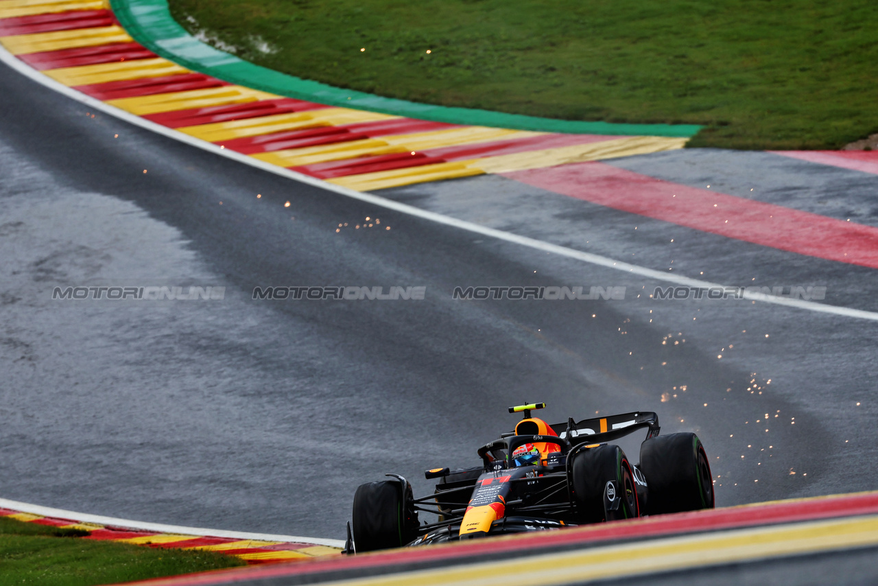 GP BELGIO, Sergio Perez (MEX) Red Bull Racing RB19.

28.07.2023. Formula 1 World Championship, Rd 13, Belgian Grand Prix, Spa Francorchamps, Belgium, Qualifiche Day.

 - www.xpbimages.com, EMail: requests@xpbimages.com © Copyright: Coates / XPB Images