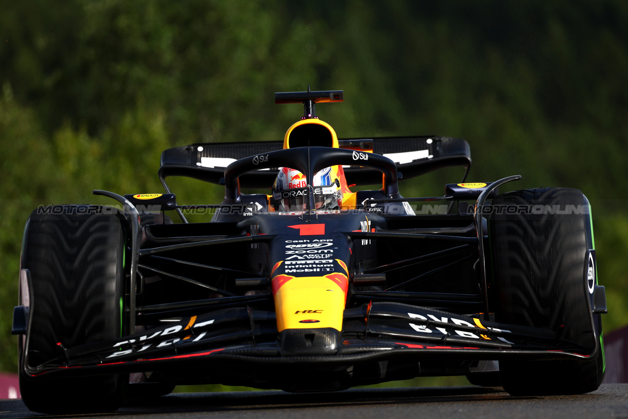 GP BELGIO, Max Verstappen (NLD) Red Bull Racing RB19.

28.07.2023. Formula 1 World Championship, Rd 13, Belgian Grand Prix, Spa Francorchamps, Belgium, Qualifiche Day.

- www.xpbimages.com, EMail: requests@xpbimages.com © Copyright: Batchelor / XPB Images