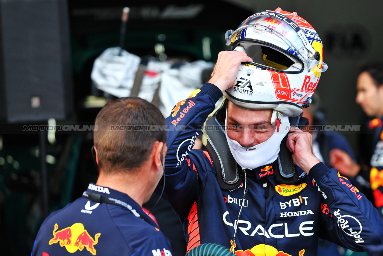 GP BELGIO, Pole sitter Max Verstappen (NLD) Red Bull Racing in qualifying parc ferme.

28.07.2023. Formula 1 World Championship, Rd 13, Belgian Grand Prix, Spa Francorchamps, Belgium, Qualifiche Day.

- www.xpbimages.com, EMail: requests@xpbimages.com © Copyright: Batchelor / XPB Images