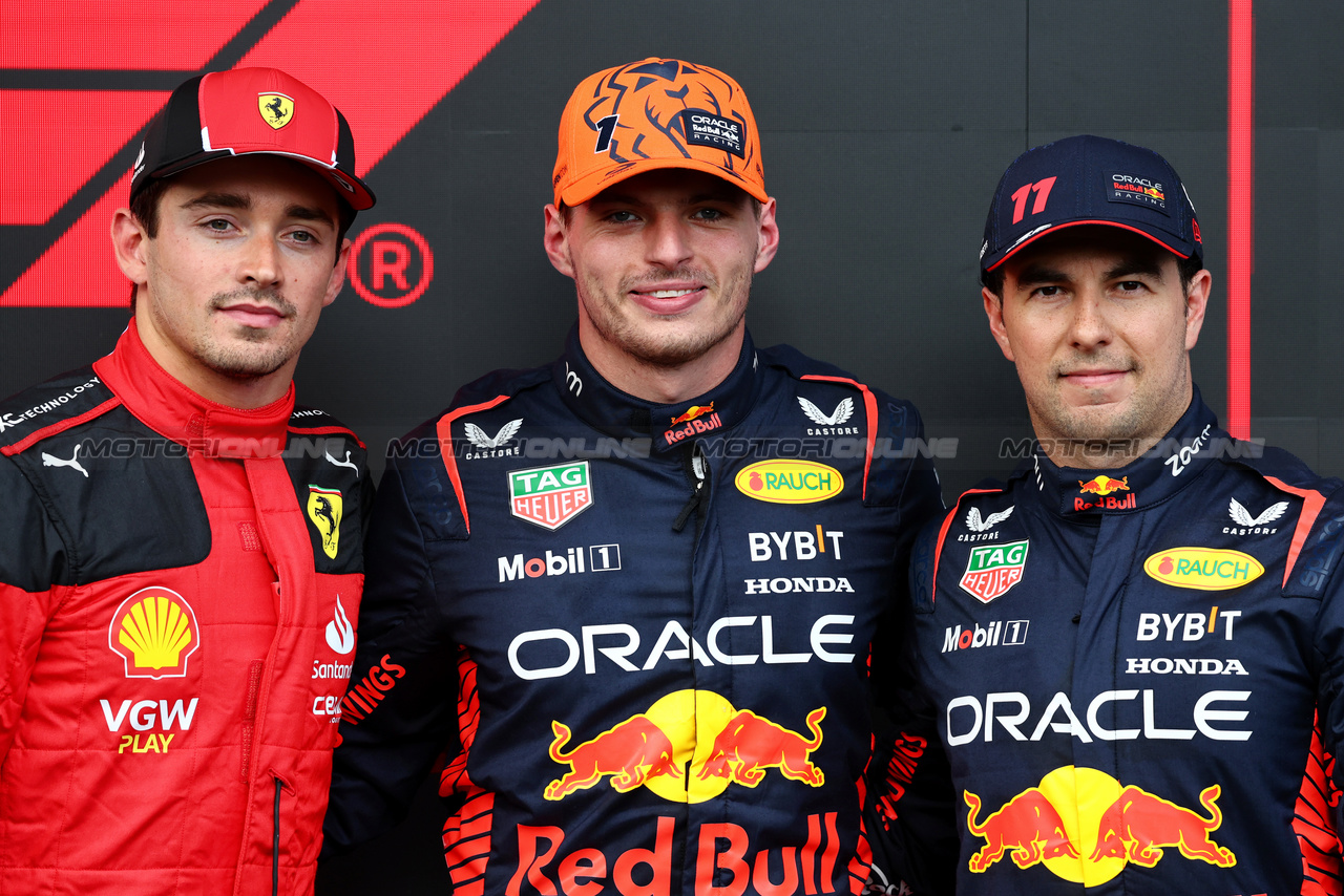 GP BELGIO, Qualifiche top three in parc ferme (L to R): Charles Leclerc (MON) Ferrari, second; Max Verstappen (NLD) Red Bull Racing, pole position; Sergio Perez (MEX) Red Bull Racing, third.

28.07.2023. Formula 1 World Championship, Rd 13, Belgian Grand Prix, Spa Francorchamps, Belgium, Qualifiche Day.

- www.xpbimages.com, EMail: requests@xpbimages.com © Copyright: Batchelor / XPB Images