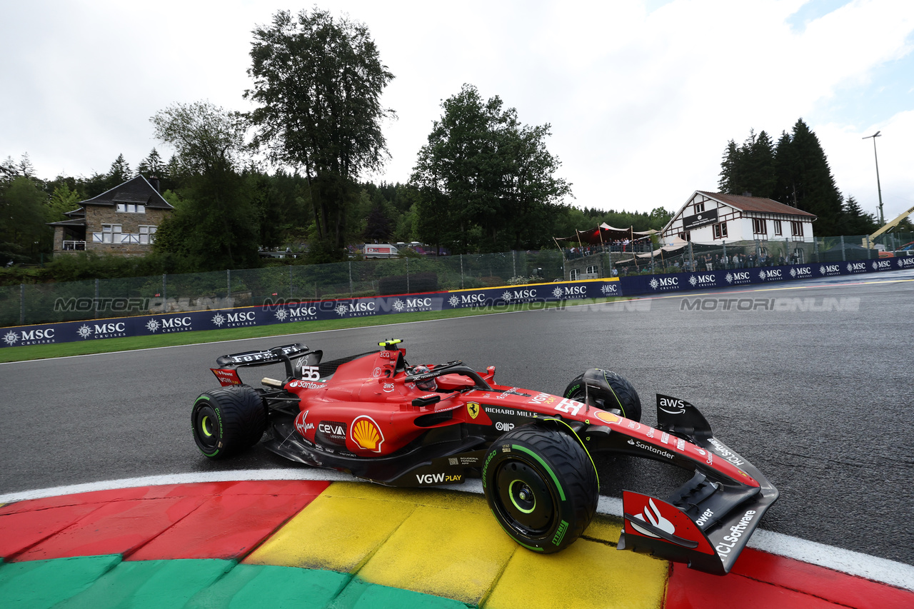 GP BELGIO, Carlos Sainz Jr (ESP) Ferrari SF-23.

28.07.2023. Formula 1 World Championship, Rd 13, Belgian Grand Prix, Spa Francorchamps, Belgium, Qualifiche Day.

- www.xpbimages.com, EMail: requests@xpbimages.com © Copyright: Bearne / XPB Images