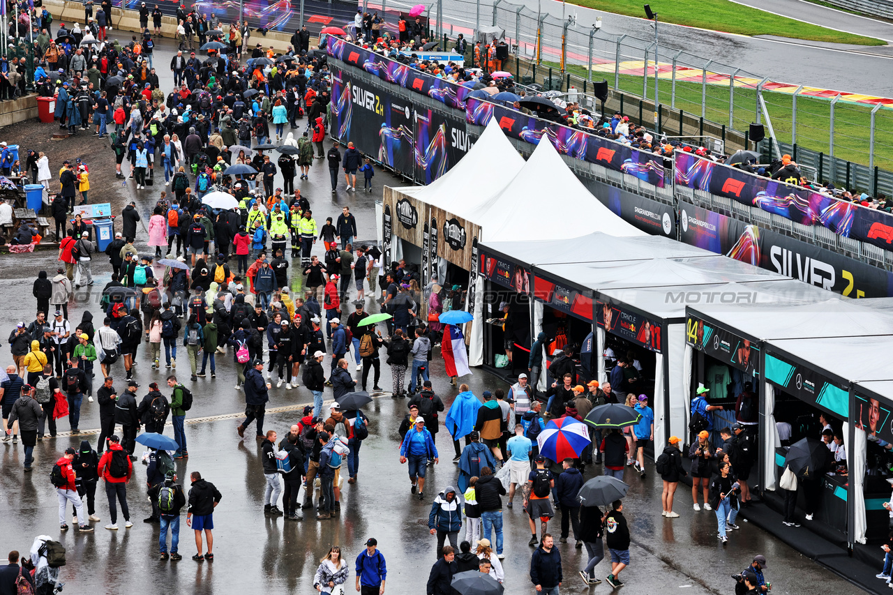 GP BELGIO, Circuit Atmosfera - fans area.

28.07.2023. Formula 1 World Championship, Rd 13, Belgian Grand Prix, Spa Francorchamps, Belgium, Qualifiche Day.

- www.xpbimages.com, EMail: requests@xpbimages.com © Copyright: Moy / XPB Images