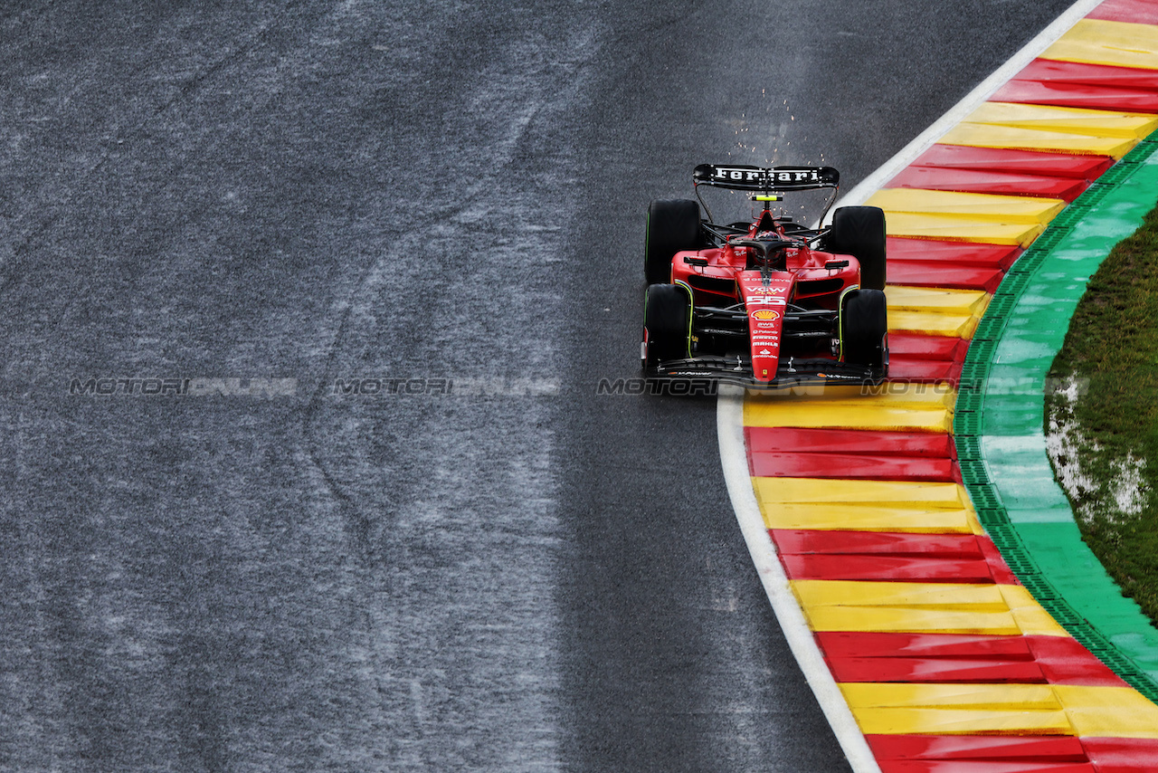 GP BELGIO, Carlos Sainz Jr (ESP) Ferrari SF-23.
28.07.2023. Formula 1 World Championship, Rd 13, Belgian Grand Prix, Spa Francorchamps, Belgium, Qualifiche Day.
 - www.xpbimages.com, EMail: requests@xpbimages.com © Copyright: Rew / XPB Images
