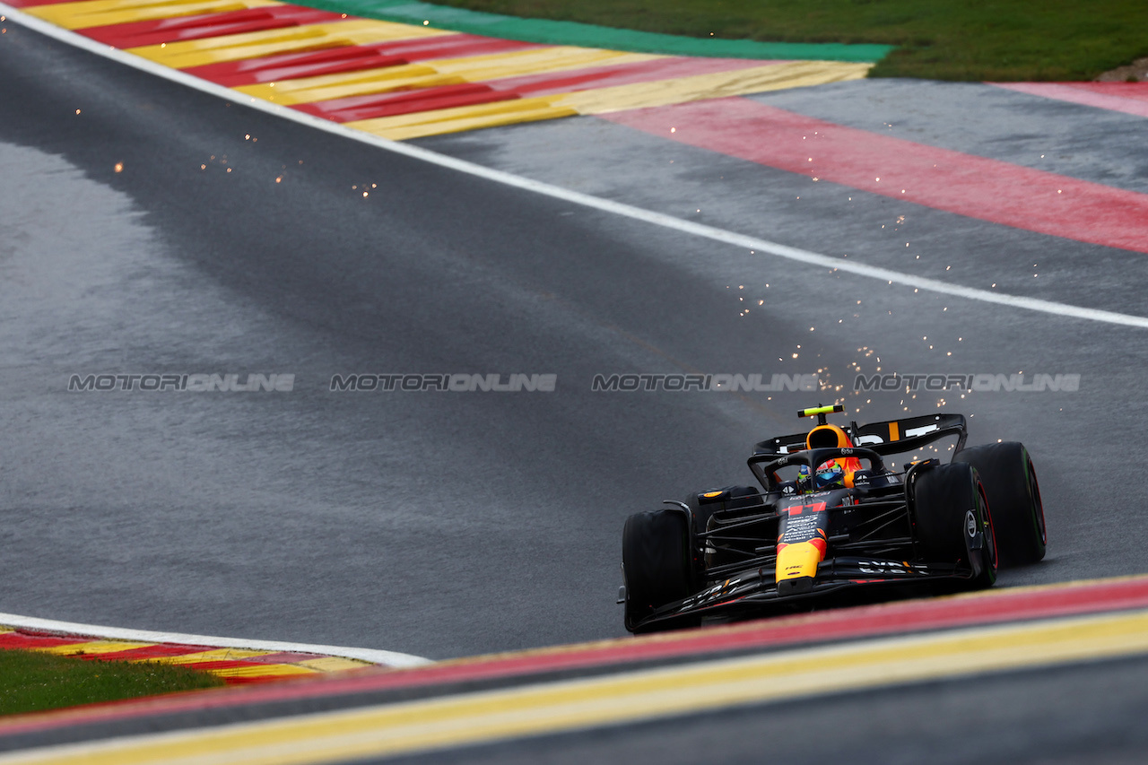 GP BELGIO, Sergio Perez (MEX) Red Bull Racing RB19.
28.07.2023. Formula 1 World Championship, Rd 13, Belgian Grand Prix, Spa Francorchamps, Belgium, Qualifiche Day.
 - www.xpbimages.com, EMail: requests@xpbimages.com © Copyright: Coates / XPB Images