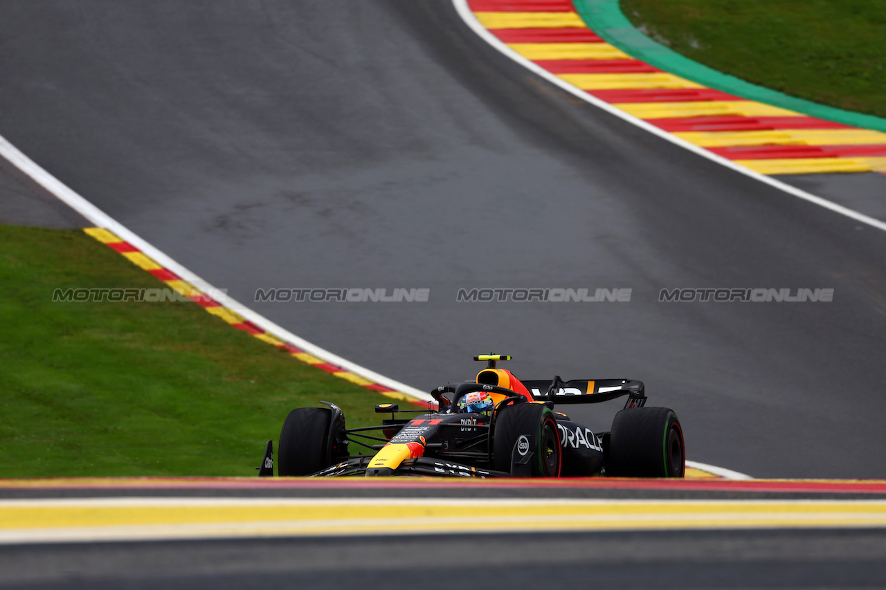 GP BELGIO, Sergio Perez (MEX) Red Bull Racing RB19.
28.07.2023. Formula 1 World Championship, Rd 13, Belgian Grand Prix, Spa Francorchamps, Belgium, Qualifiche Day.
 - www.xpbimages.com, EMail: requests@xpbimages.com © Copyright: Coates / XPB Images