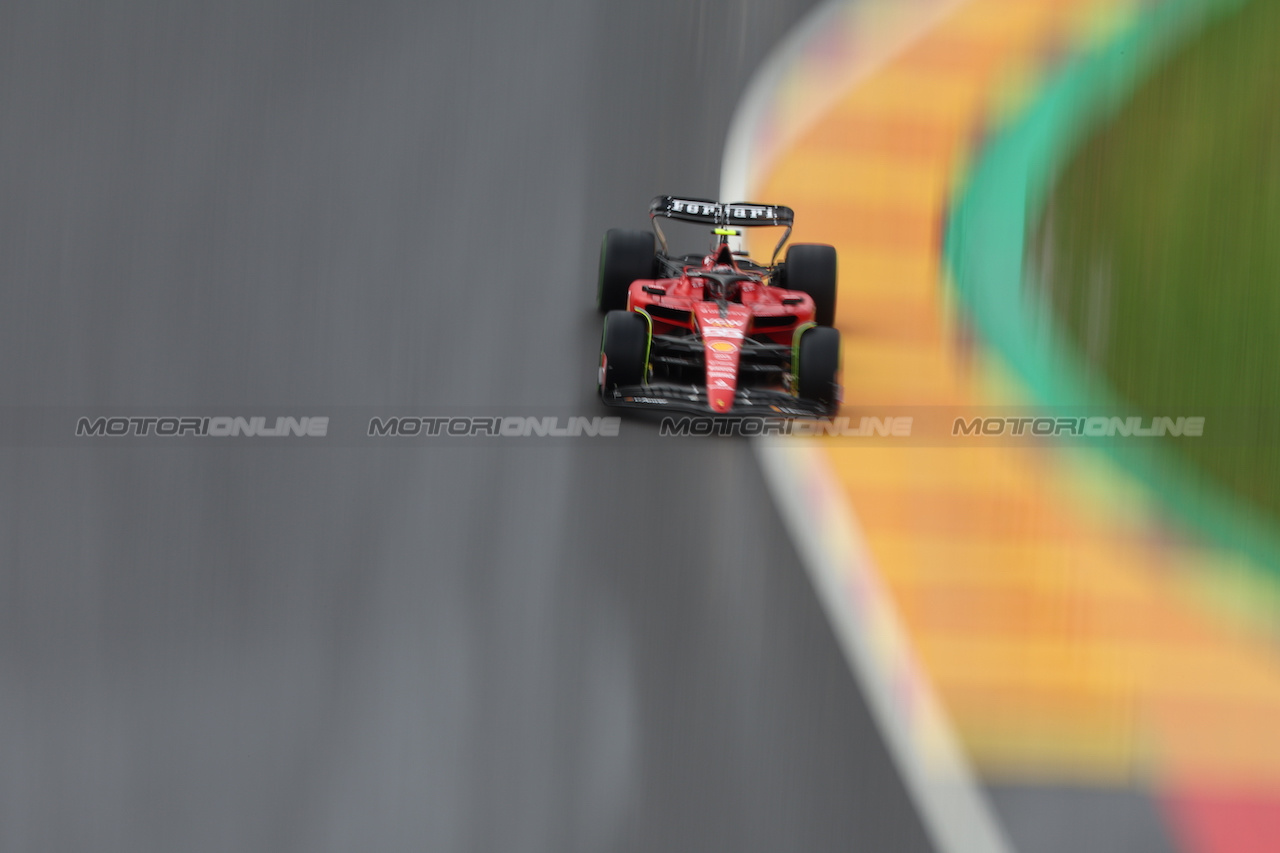 GP BELGIO, Carlos Sainz Jr (ESP) Ferrari SF-23.
28.07.2023. Formula 1 World Championship, Rd 13, Belgian Grand Prix, Spa Francorchamps, Belgium, Qualifiche Day.
 - www.xpbimages.com, EMail: requests@xpbimages.com © Copyright: Rew / XPB Images