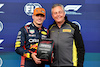 GP BELGIO, (L to R): Max Verstappen (NLD) Red Bull Racing receives the Pirelli Pole Position Award from Mario Isola (ITA) Pirelli Racing Manager.
28.07.2023. Formula 1 World Championship, Rd 13, Belgian Grand Prix, Spa Francorchamps, Belgium, Qualifiche Day.
- www.xpbimages.com, EMail: requests@xpbimages.com © Copyright: Batchelor / XPB Images