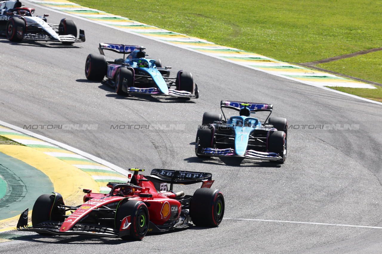 GP BRASILE, Carlos Sainz Jr (ESP) Ferrari SF-23.

05.11.2023. Formula 1 World Championship, Rd 21, Brazilian Grand Prix, Sao Paulo, Brazil, Gara Day.

- www.xpbimages.com, EMail: requests@xpbimages.com © Copyright: Batchelor / XPB Images