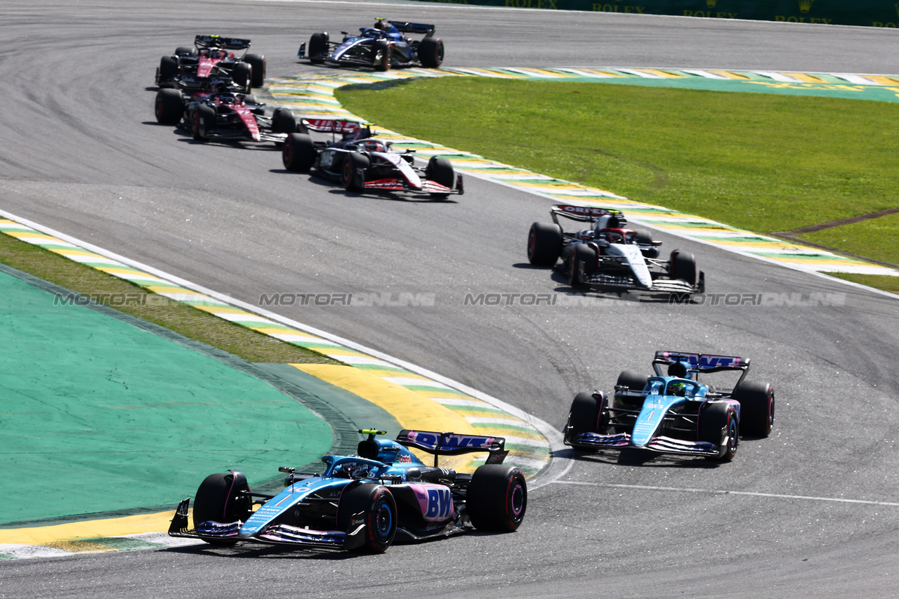 GP BRASILE, Pierre Gasly (FRA) Alpine F1 Team A523.

05.11.2023. Formula 1 World Championship, Rd 21, Brazilian Grand Prix, Sao Paulo, Brazil, Gara Day.

- www.xpbimages.com, EMail: requests@xpbimages.com © Copyright: Batchelor / XPB Images