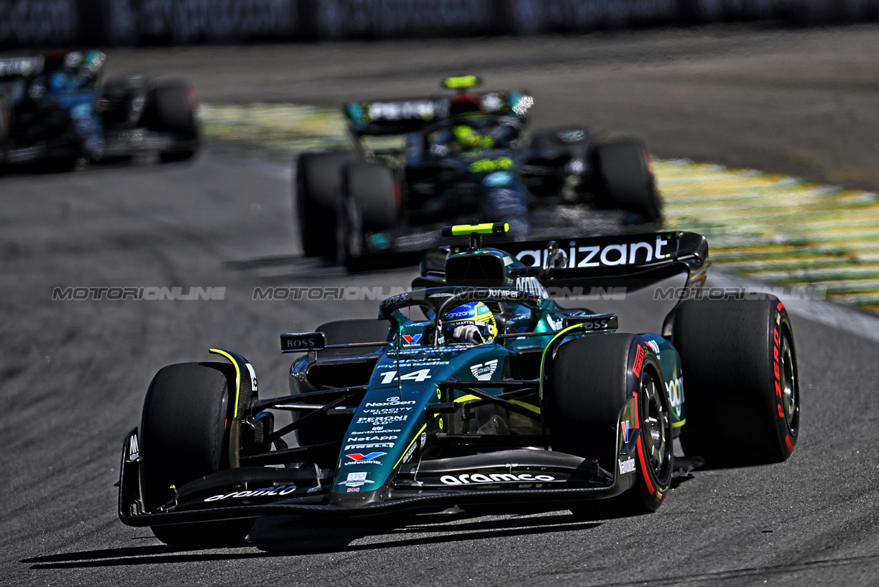 GP BRASILE, Fernando Alonso (ESP) Aston Martin F1 Team AMR23.

05.11.2023. Formula 1 World Championship, Rd 21, Brazilian Grand Prix, Sao Paulo, Brazil, Gara Day.

- www.xpbimages.com, EMail: requests@xpbimages.com © Copyright: Price / XPB Images