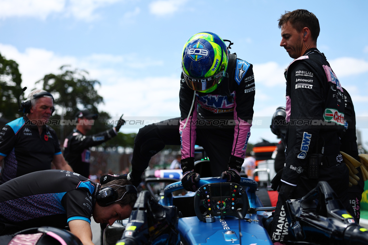 GP BRASILE, Esteban Ocon (FRA) Alpine F1 Team A523 on the grid.

05.11.2023. Formula 1 World Championship, Rd 21, Brazilian Grand Prix, Sao Paulo, Brazil, Gara Day.

- www.xpbimages.com, EMail: requests@xpbimages.com © Copyright: Charniaux / XPB Images
