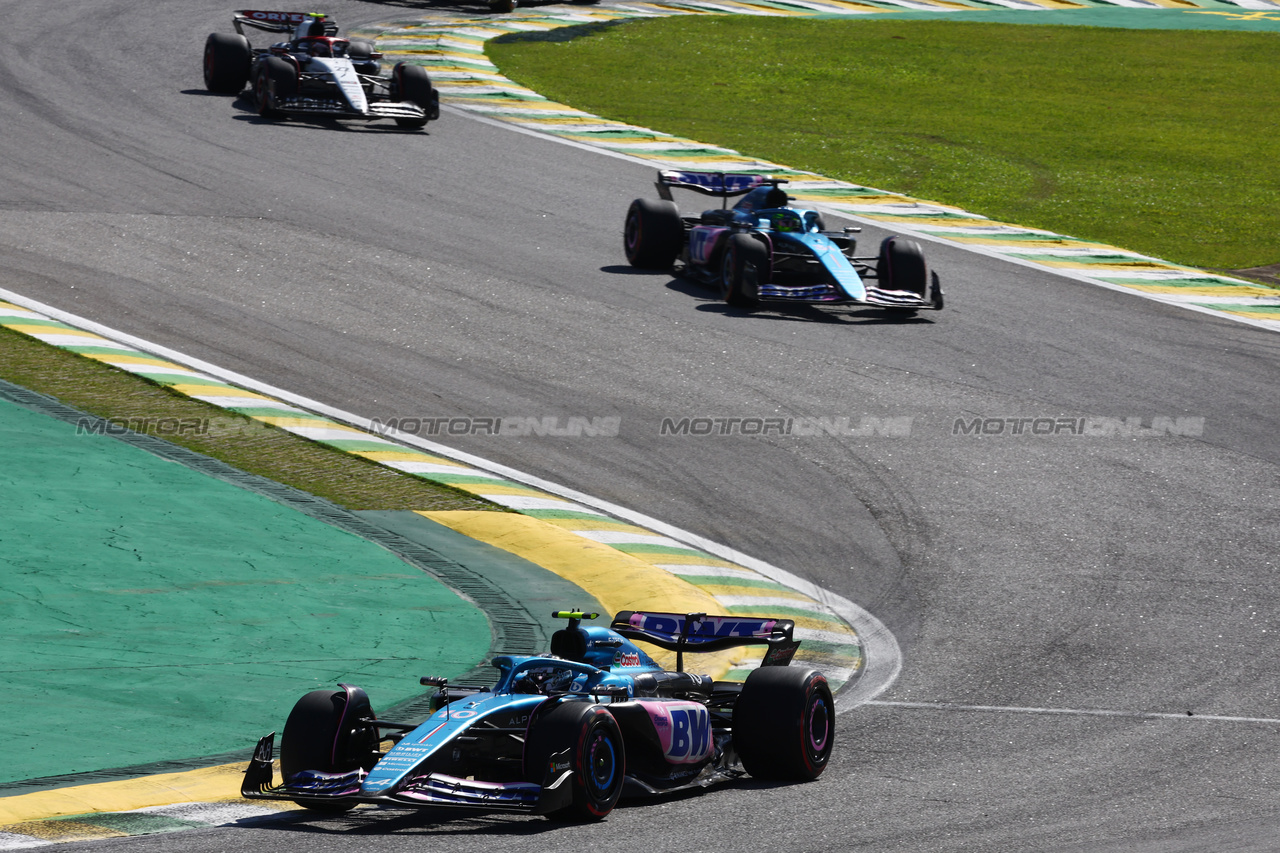 GP BRASILE, Pierre Gasly (FRA) Alpine F1 Team A523.

05.11.2023. Formula 1 World Championship, Rd 21, Brazilian Grand Prix, Sao Paulo, Brazil, Gara Day.

- www.xpbimages.com, EMail: requests@xpbimages.com © Copyright: Batchelor / XPB Images