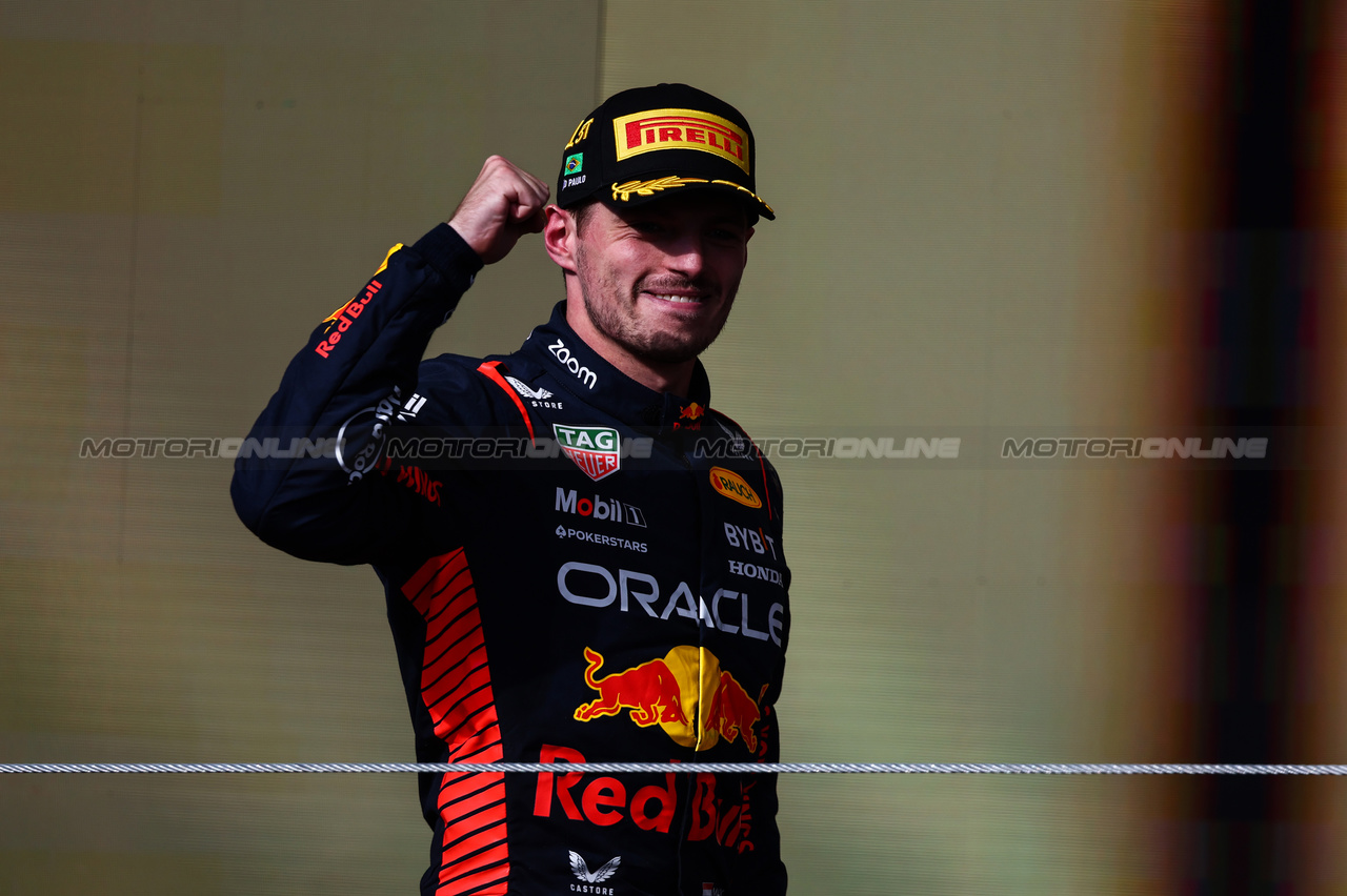 GP BRASILE, Max Verstappen (NLD), Red Bull Racing 
05.11.2023. Formula 1 World Championship, Rd 21, Brazilian Grand Prix, Sao Paulo, Brazil, Gara Day.
- www.xpbimages.com, EMail: requests@xpbimages.com © Copyright: Charniaux / XPB Images