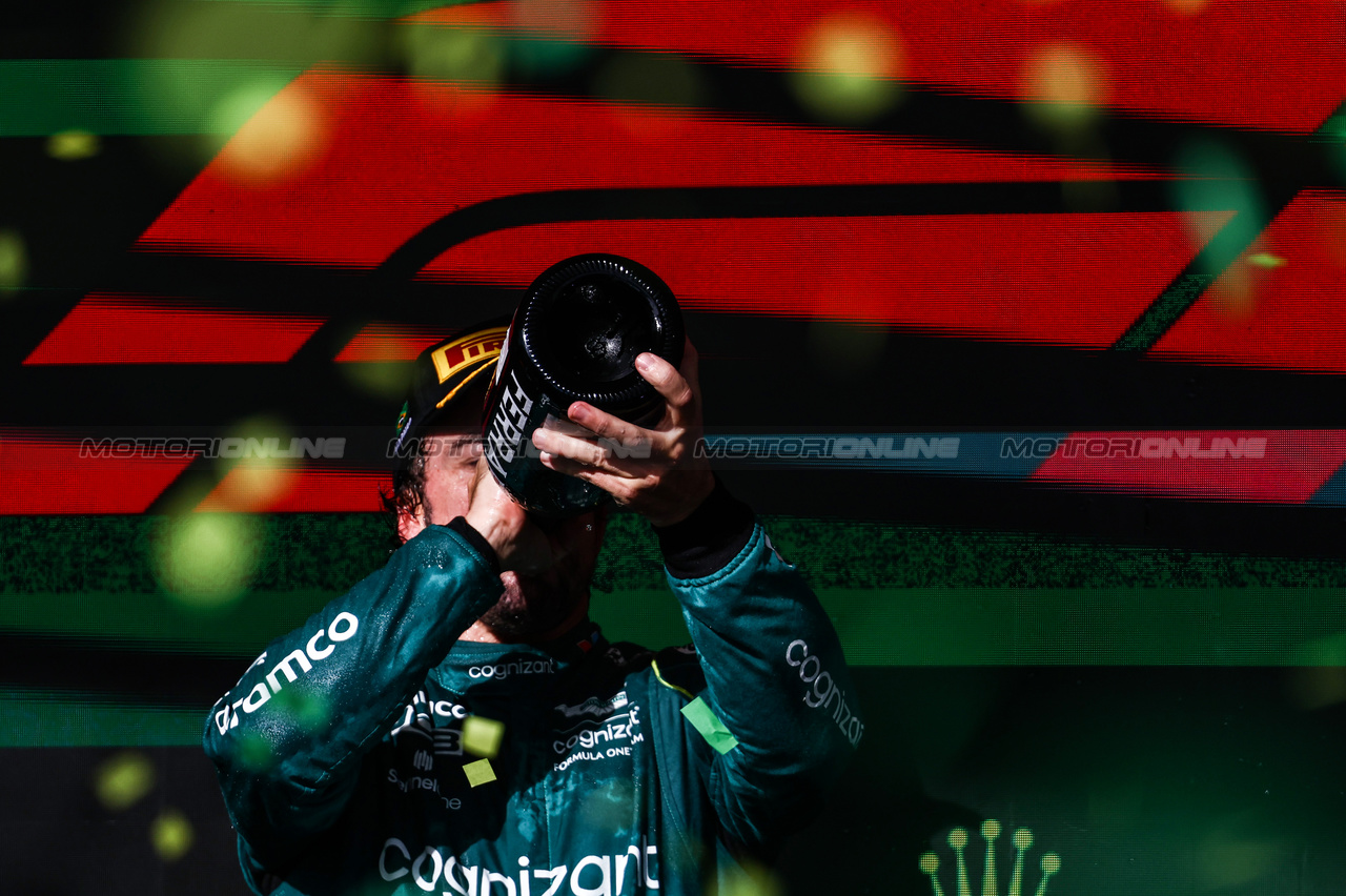 GP BRASILE, Fernando Alonso (ESP), Aston Martin Racing 
05.11.2023. Formula 1 World Championship, Rd 21, Brazilian Grand Prix, Sao Paulo, Brazil, Gara Day.
- www.xpbimages.com, EMail: requests@xpbimages.com © Copyright: Charniaux / XPB Images