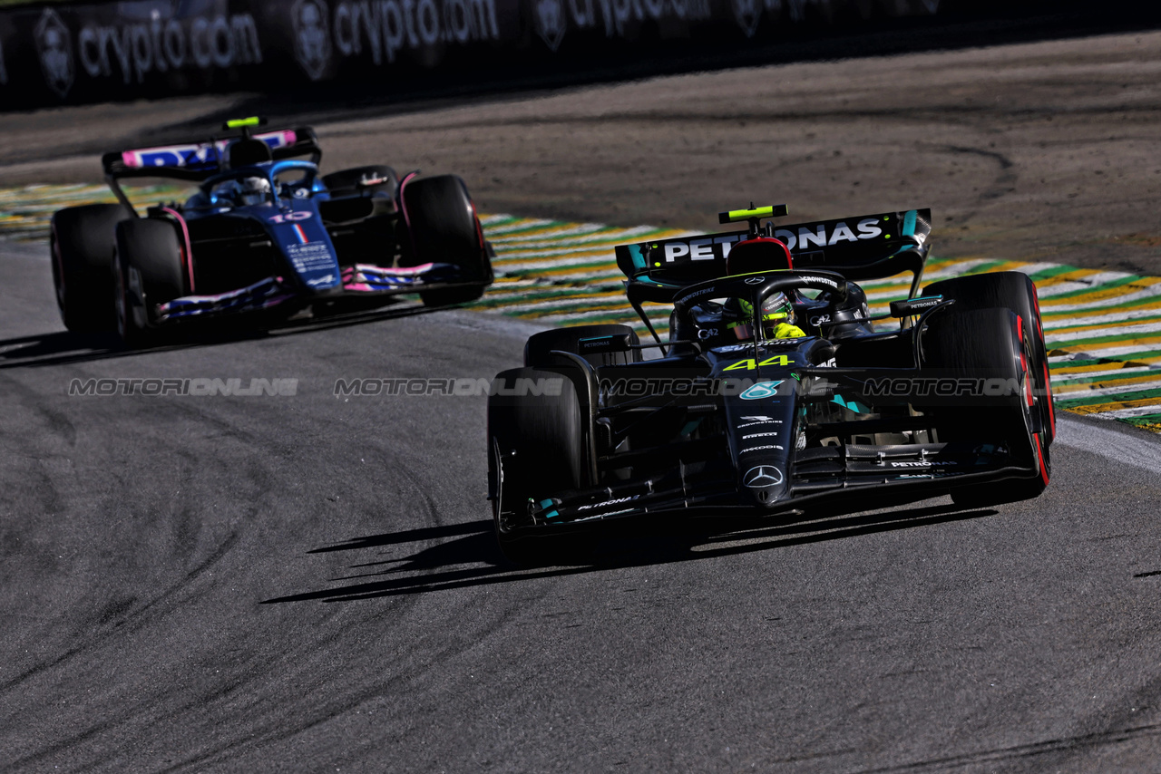 GP BRASILE, Lewis Hamilton (GBR) Mercedes AMG F1 W14.



05.11.2023. Formula 1 World Championship, Rd 21, Brazilian Grand Prix, Sao Paulo, Brazil, Gara Day.

- www.xpbimages.com, EMail: requests@xpbimages.com © Copyright: Staley / XPB Images